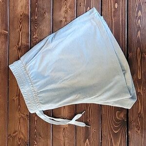 Ladies M short